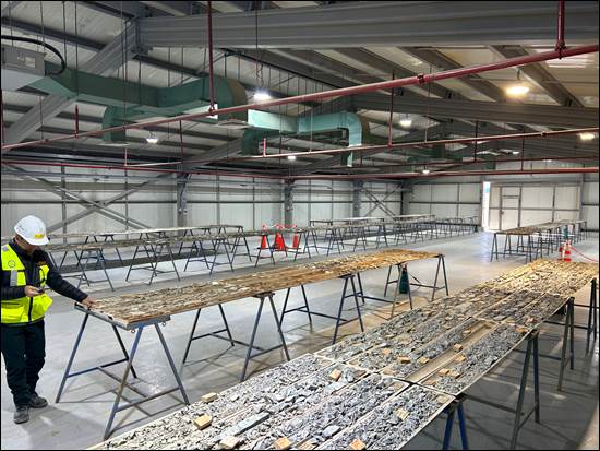 A person working in a factory

AI-generated content may be incorrect.